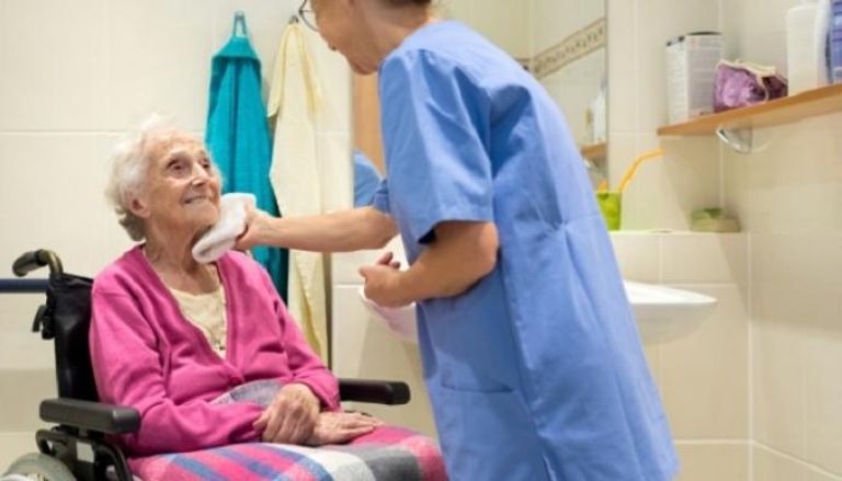 تعقيم المدارس الفرنسية قبل عودة الدراسة