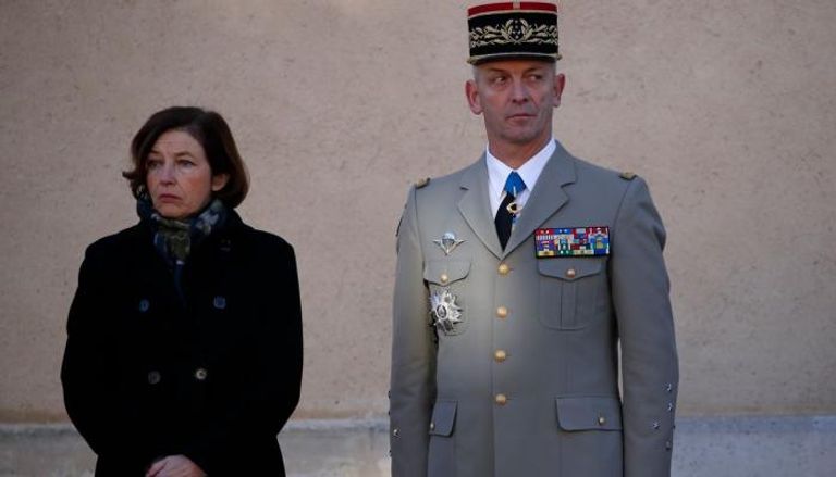 وزيرة الدفاع الفرنسية فلورانس بارلي ورئيس الأركان
