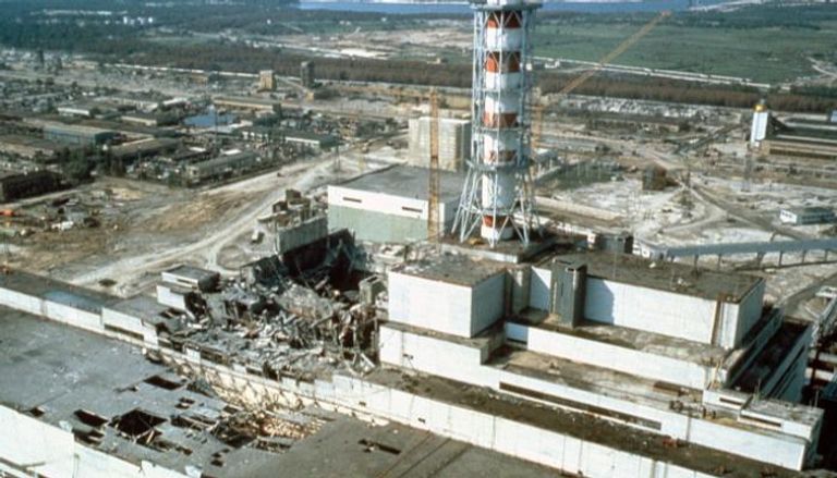 آثار الدمار على مفاعل تشيرنوبل بعد الانفجار - أرشيفية