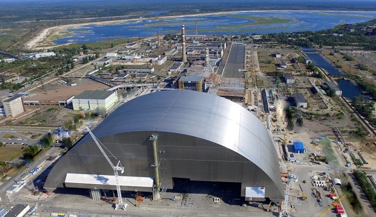 آثار الدمار على مفاعل تشيرنوبل بعد الانفجار - أرشيفية