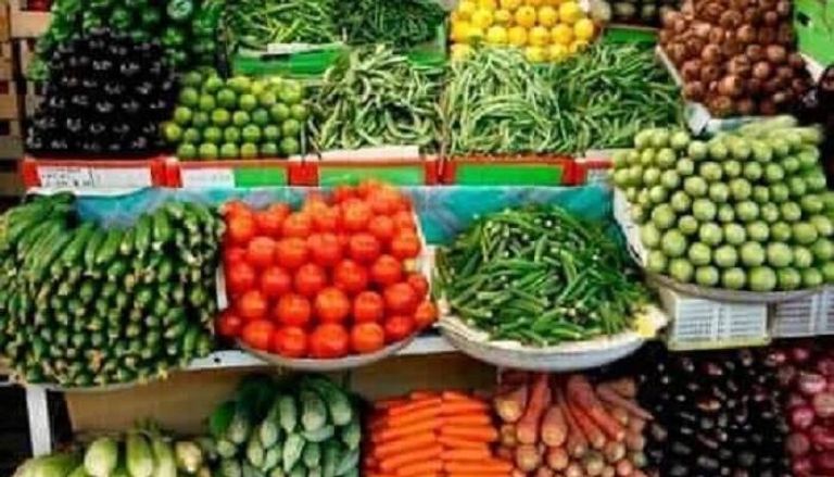 سلع وخضراوات بالأسواق الليبية