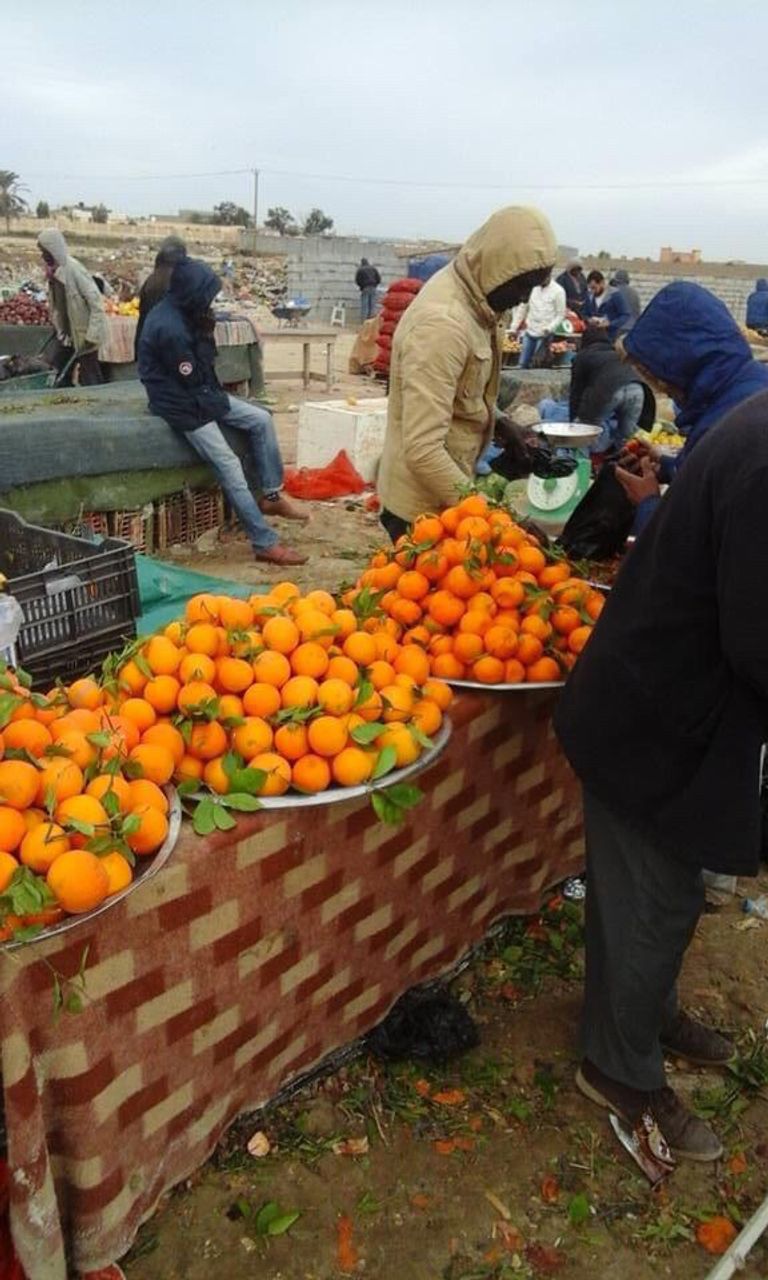 سلع وخضراوات بالأسواق الليبية سلع وخضراوات بالأسواق الليبية