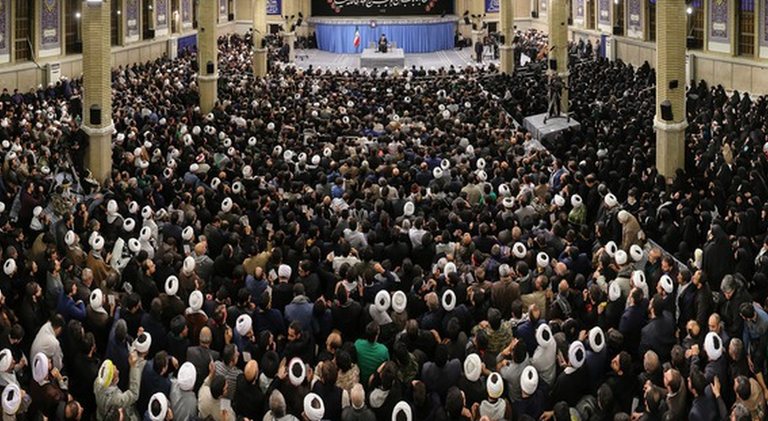 البث المباشر الذي حضره خامنئي في بيته - أرشيفية