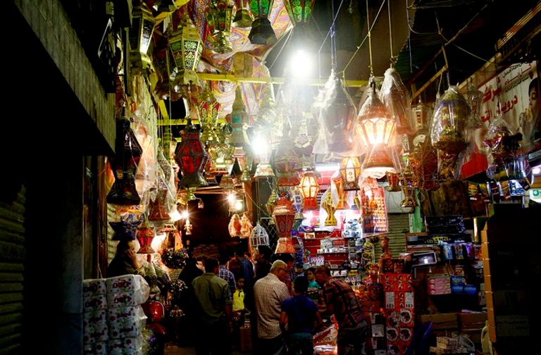 حي السيدة زينب بالقاهرة خلال شهر رمضان - أرشيفية