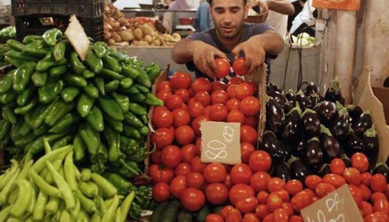 سوق للخضراوات والفواكه بالجزائر