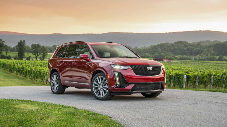 طراز كاديلاك XT6