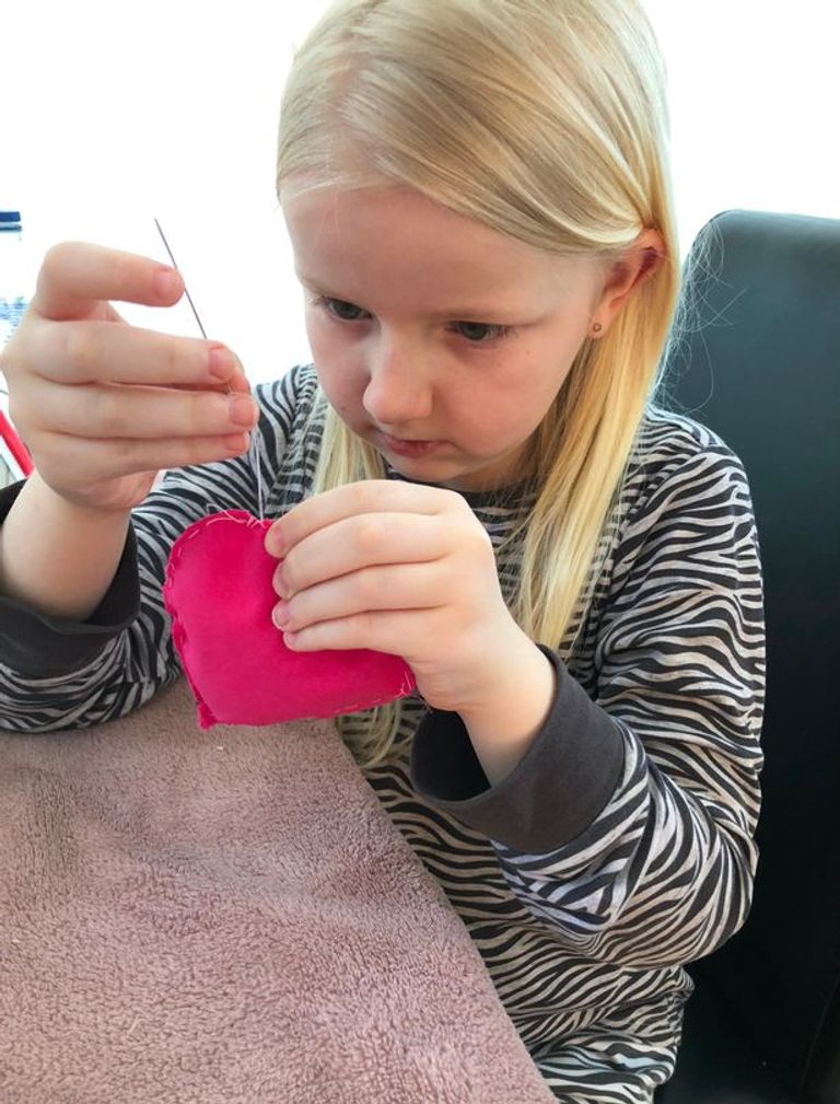 الشقيقتان لوسي وليبي