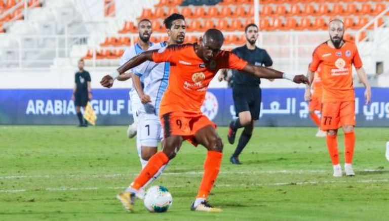 الدوري الإماراتي قريب من العودة