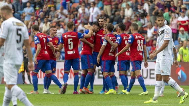 مباراة من الدوري الإماراتي