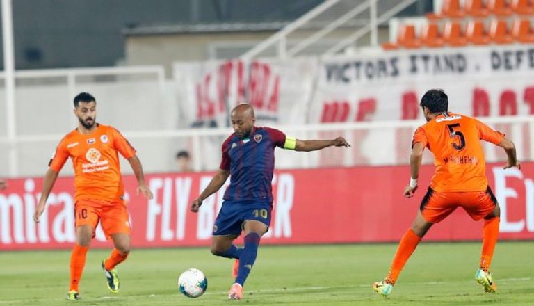 مباراة من الدوري الإماراتي