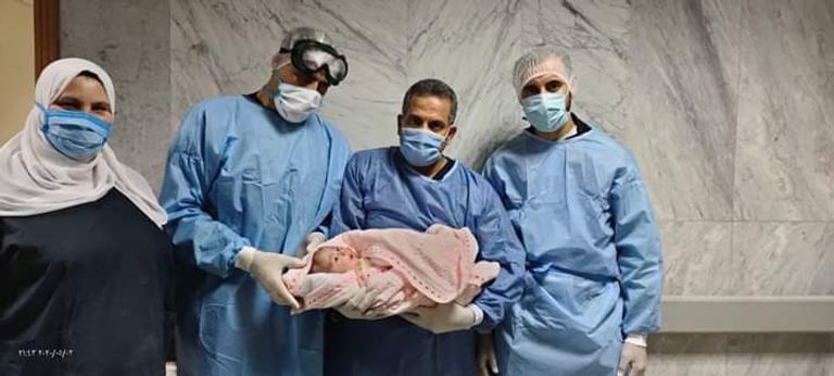 شفاء أصغر طفل مصري مصاب بكورونا عمره 38 يوما