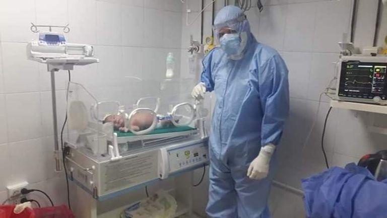 شفاء أصغر طفل مصري مصاب بكورونا عمره 38 يوما