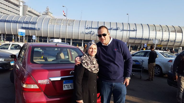 رجوع أحمد مصطفي من السعودية إلى القاهرة  بعد تعافيه من فيروس كورونا