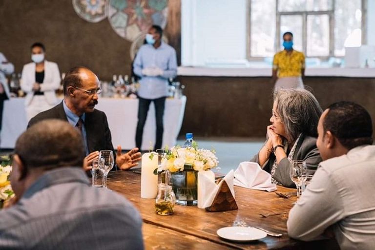 سهلي ورق زودي وآبي أحمد وأسياس أفورقي خلال اللقاء