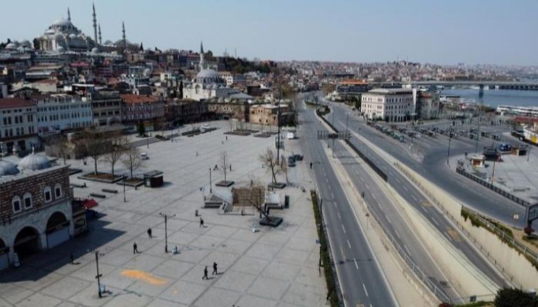 منطقة أمينونو في إسطنبول - رويترز