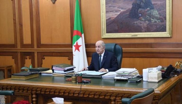 اجتماع الرئيس الجزائري مع أعضاء الحكومة عن بعد
