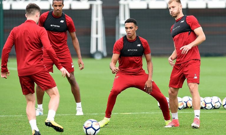 من تدريبات فريق ليفربول قبل حظر كورونا فيرمينو وصلاح وماني لاعبو ليفربول