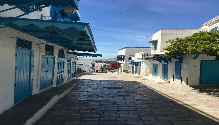 المدينة أصبحت مجرد محلات مقفلة وأزقة فارغة