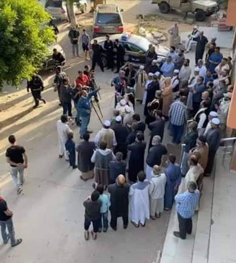 المليشيات الإرهابية تغلق مكاتب أوقاف في غربي ليبيا مليشيات السراج تقتحم مكتب أوقاف الخمس