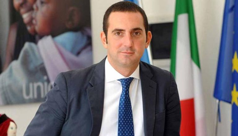 فينتشينزو سبادافورا - وزير الرياضة الإيطالي