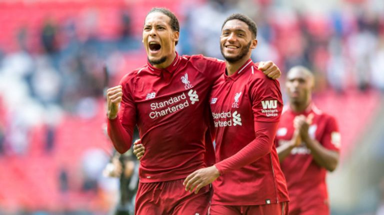 محمد صلاح وجو جوميز لاعبا ليفربول