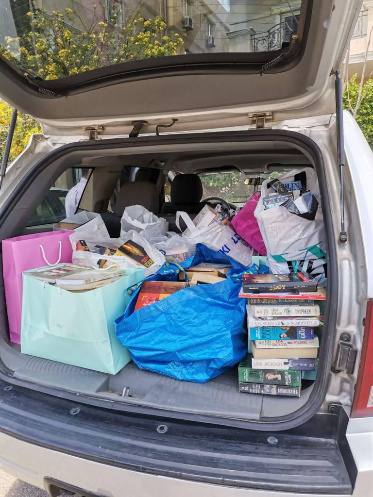 التبرع بالكتب والأشياء غير المستخدمة لدعم المرضى في مراكز العزل