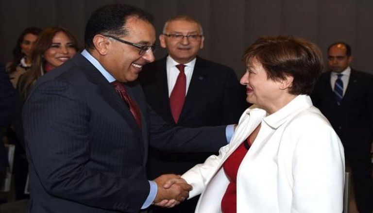 رئيس وزراء مصر مع مديرة صندوق النقد - أرشيفية