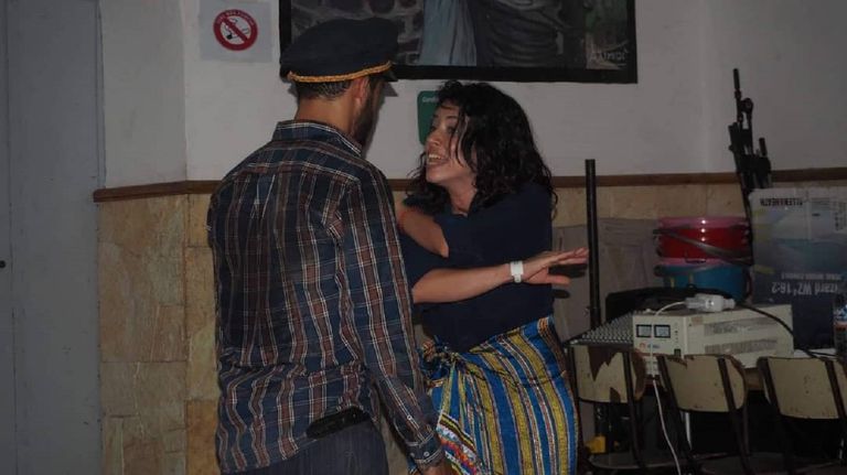 الفنانة الجزائرية ماسيليا آيت