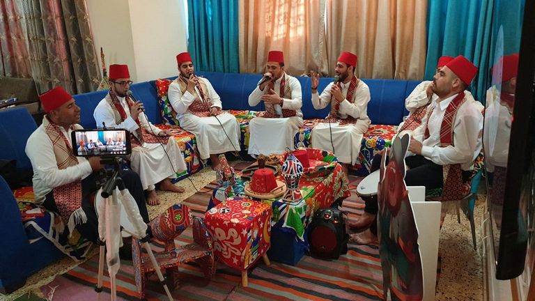 جانب من أحد عروض فرقة