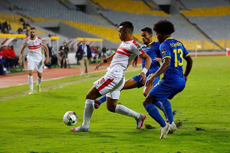 من مباراة الزمالك المصري وبترو أتلتيكو الأنجولي يوسف أوباما لاعب الزمالك المصري