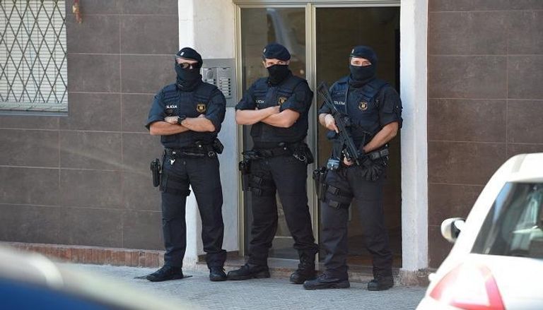 عناصر من الشرطة الإسبانية- أرشيفية