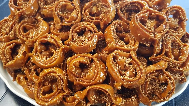 الشاعرة المغربية مليكة عزفا