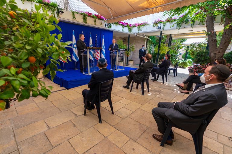 بومبيو خلال مغادرته إسرائيل