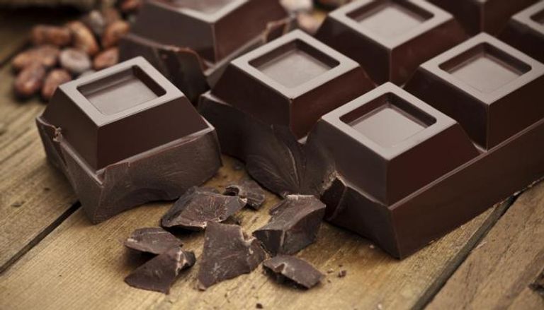 الشوكولاتة الداكنة أفضل للصحة من الشوكولاتة الفاتحة