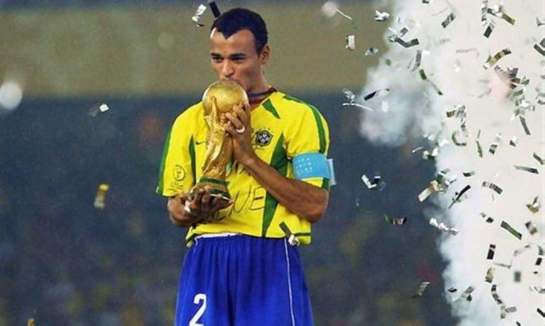 كافو قائد البرازيل الأسبق منتخب البرازيل بطل العالم 2002