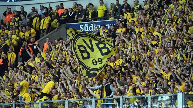 ملاعب الدوري الألماني اشتهرت بامتلاء مدرجاتها