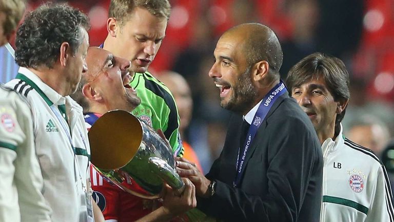 فرحة المدرب الإسباني بيب جوارديولا باللقب بايرن ميونيخ الألماني