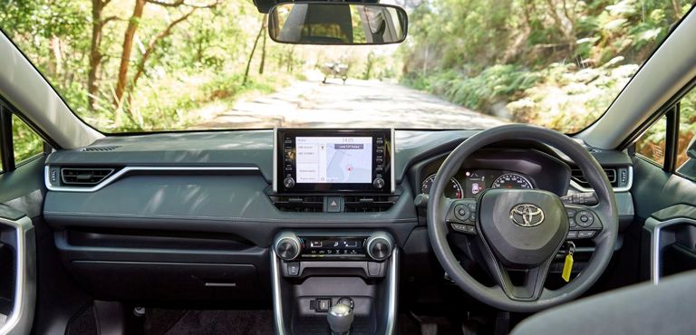 تويوتا RAV4 وفولكسفاجن Tiguan