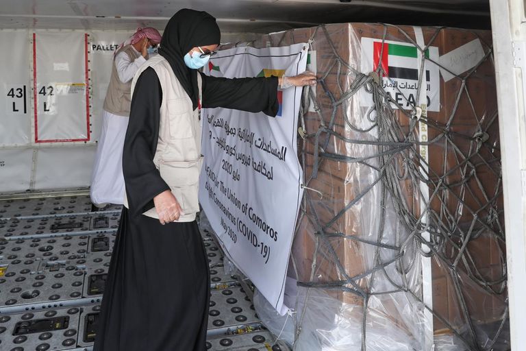 الإمارات ترسل مساعدات طبية إلى جمهورية القمر