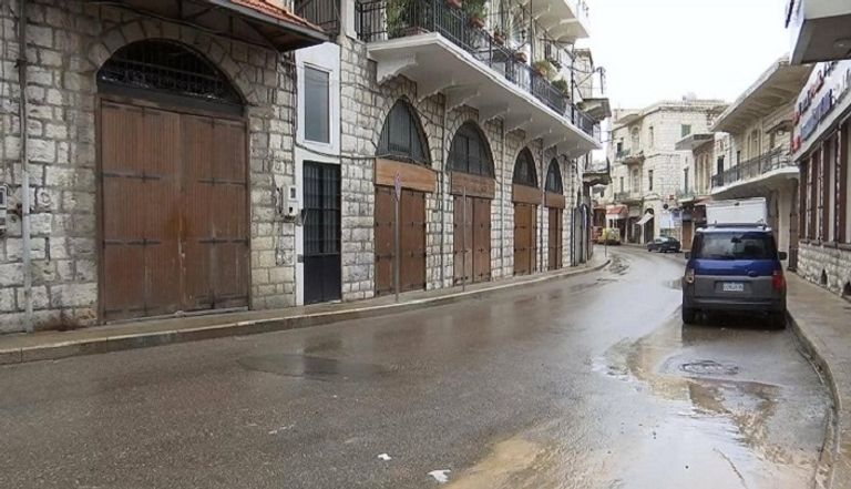 مراكز التسوق خالية في لبنان