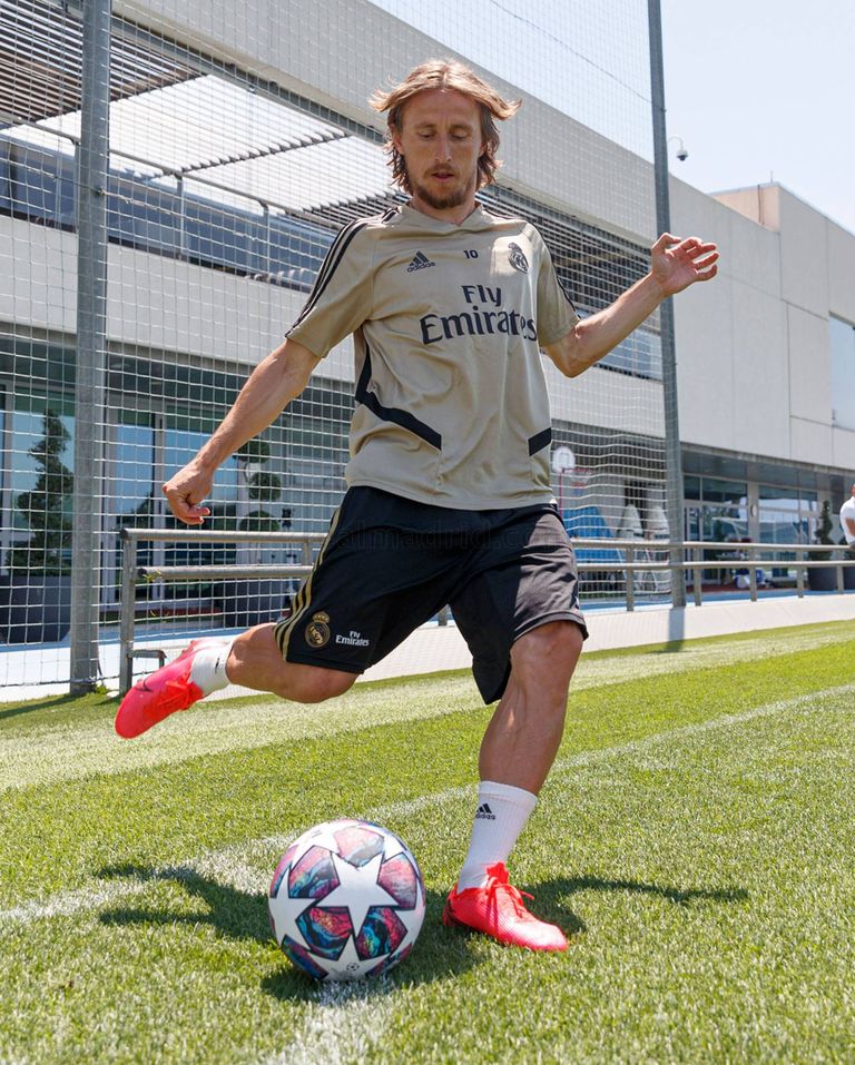 لوكا مودريتش لاعب ريال مدريد