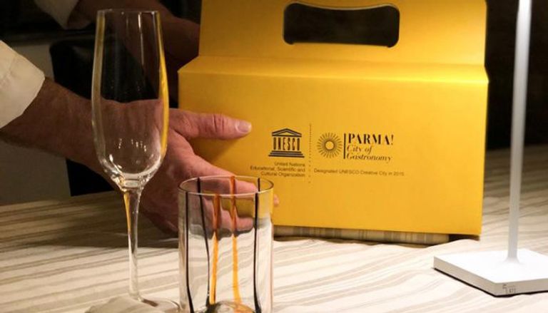 tasty box هدية مطاعم بارما لزبائنها