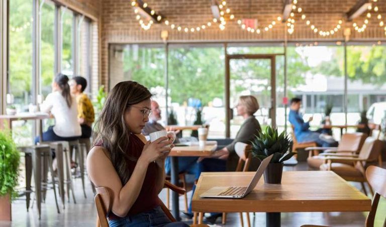 لا مجال في الوقت الراهن لعودة الحياة بنفس سلوكيات ما قبل كورونا