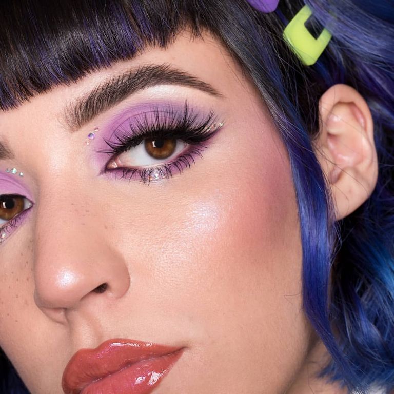 لون الليلا هو بطل موسم هذا الصيف