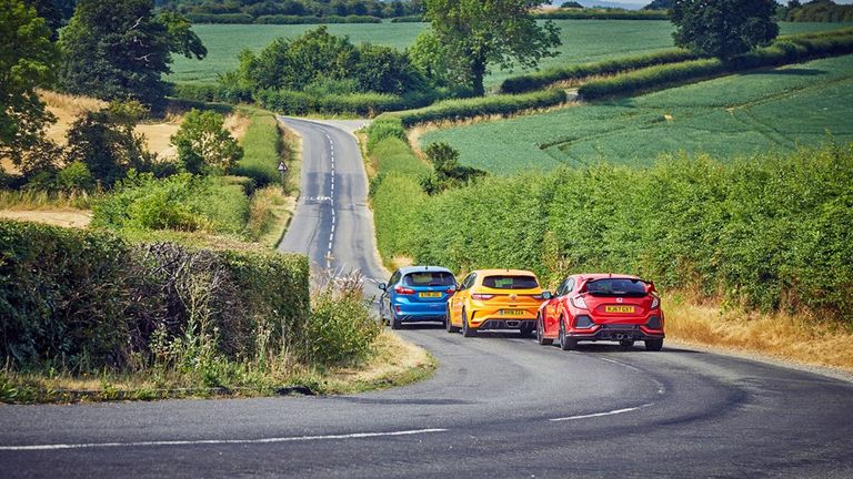 الثلاثي هوندا سيفيك 