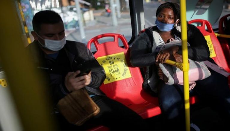 أصحاب الحافلات بكولومبيا يخشون خسائر فادحة جراء كورونا