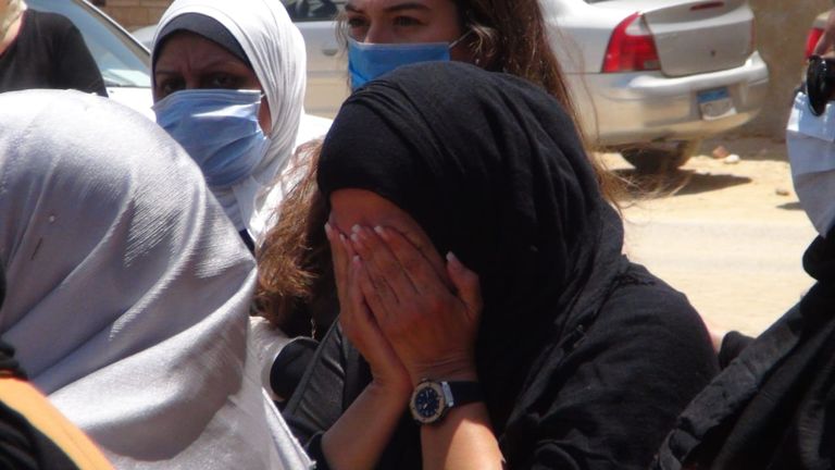 تشييع جثمان حسن حسني إلى مثواه الأخير