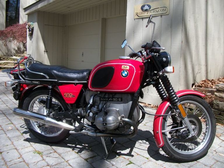 كيانو ريفز مع دراجة Arch Motorcycle KRGT-1