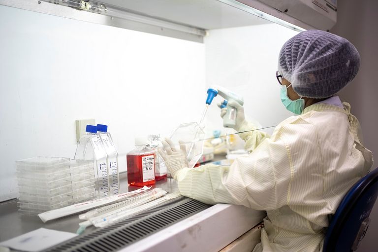 أكثر من فرقة بحثية حول العالم تعمل على إنتاج لقاح كورونا