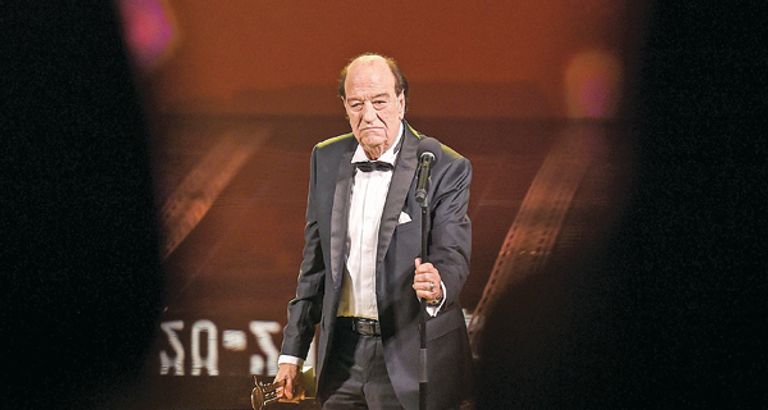 الفنان الراحل حسن حسني